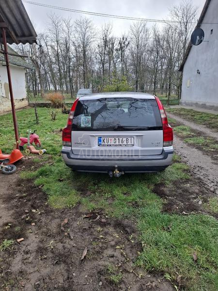 Volvo V70 d5