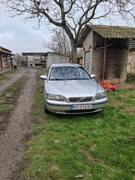 Volvo V70 d5