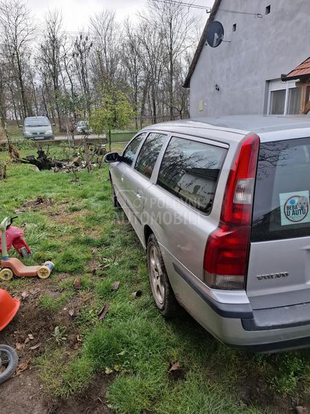 Volvo V70 d5