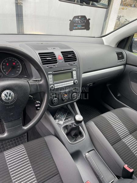 Volkswagen Golf 5 1.4