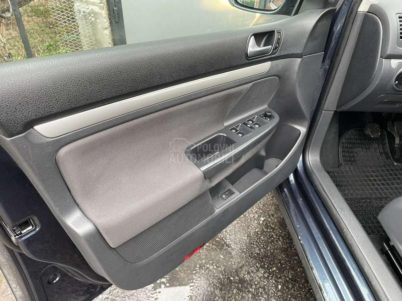 Volkswagen Golf 5 1.4