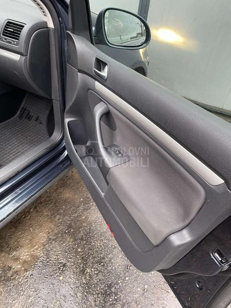 Volkswagen Golf 5 1.4