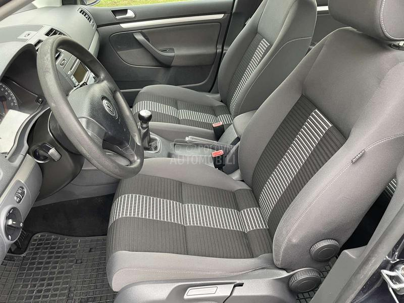 Volkswagen Golf 5 1.4