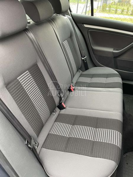 Volkswagen Golf 5 1.4