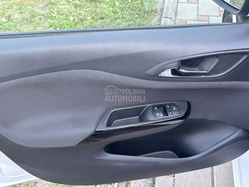 Opel Corsa E 1.4 b