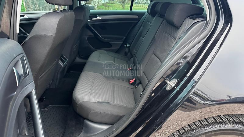 Volkswagen Golf 7 2.0TDI DSG LOUNGE