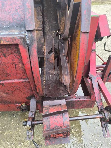 Prikolica za stajnjak