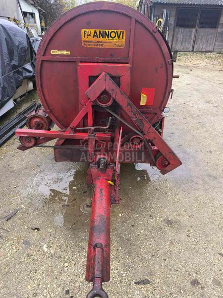 Prikolica za stajnjak