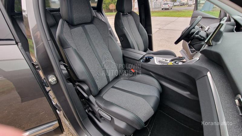 Peugeot 3008 1.5 HDI ALLURE