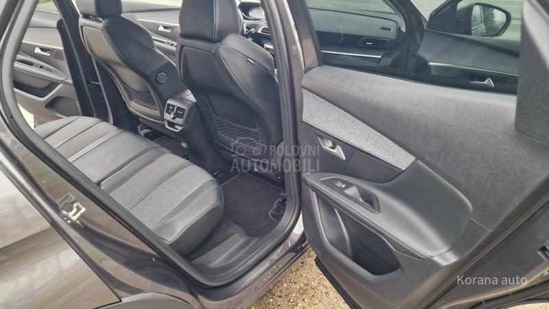 Peugeot 3008 1.5 HDI ALLURE