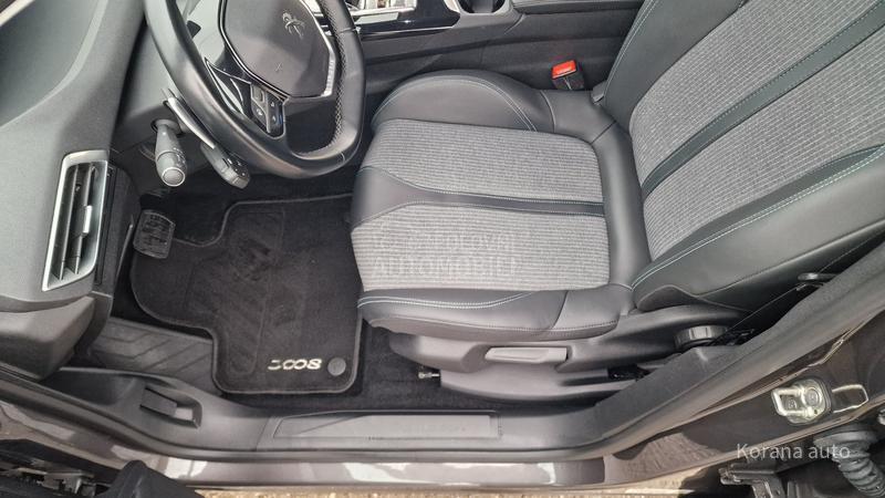Peugeot 3008 1.5 HDI ALLURE