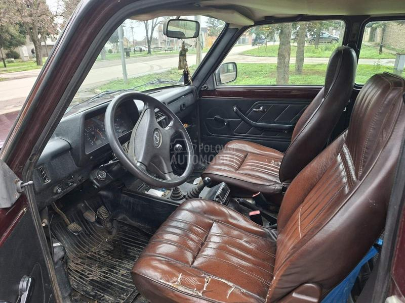 Lada Niva 1.7