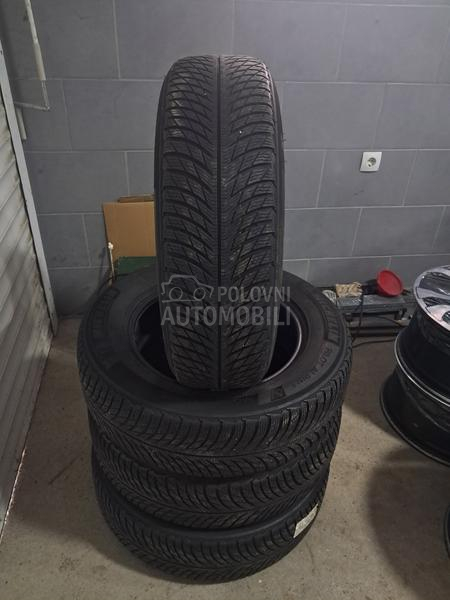 Michelin 215/65 R17 Zimska