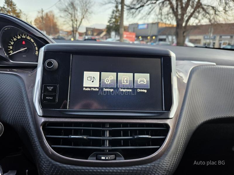 Peugeot 2008 1.6E-HDI ACTIVE