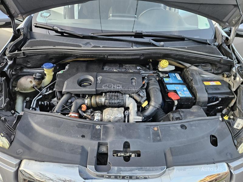 Peugeot 2008 1.6E-HDI ACTIVE