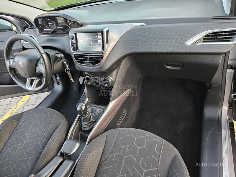 Peugeot 2008 1.6E-HDI ACTIVE