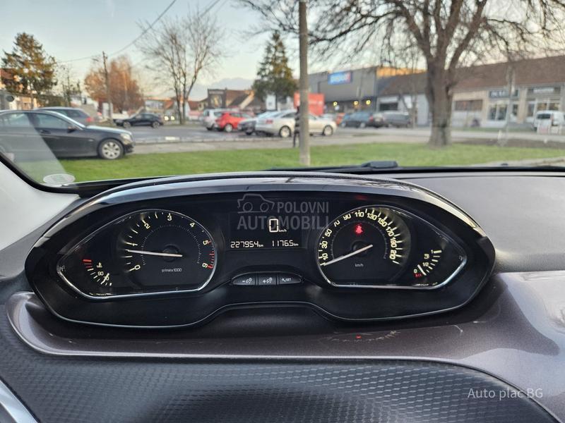 Peugeot 2008 1.6E-HDI ACTIVE