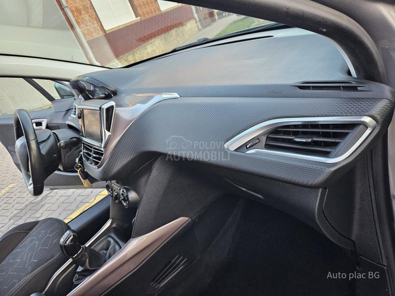 Peugeot 2008 1.6E-HDI ACTIVE