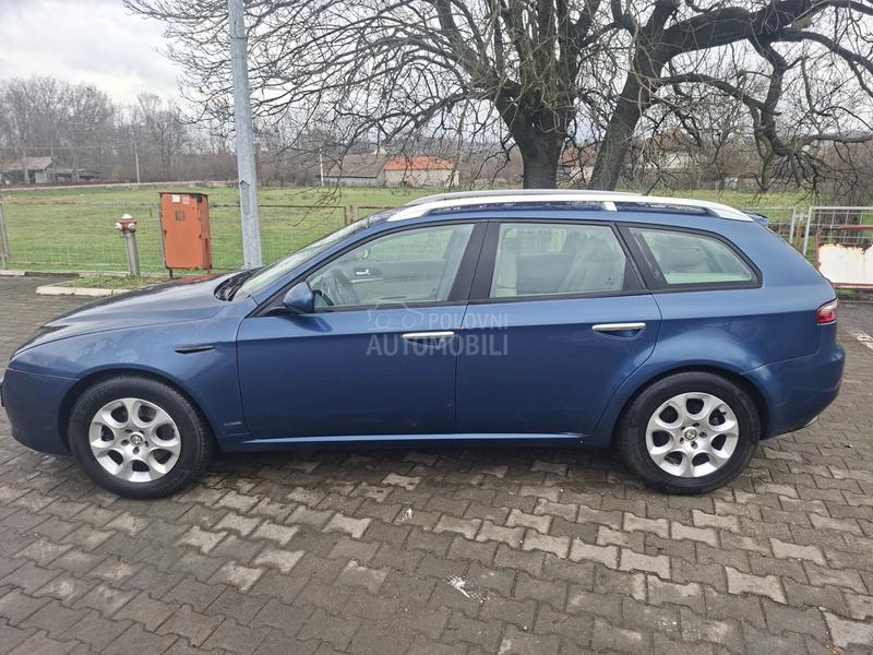 Alfa Romeo 159 xxx
