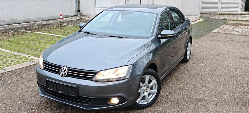 Volkswagen Jetta 1.6 tdi HIGHLINE