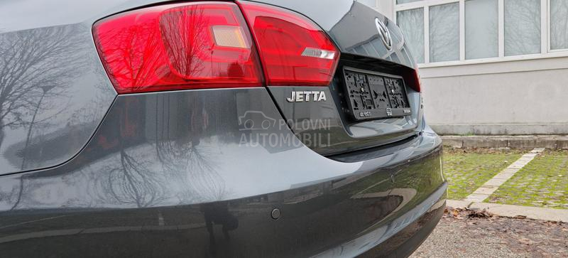 Volkswagen Jetta 1.6 tdi HIGHLINE