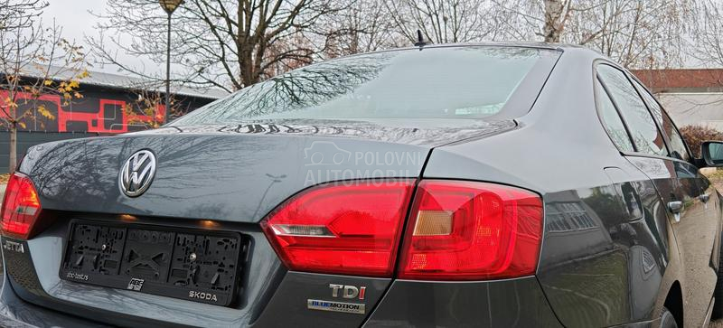 Volkswagen Jetta 1.6 tdi HIGHLINE