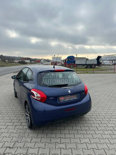 Peugeot 208 1.2