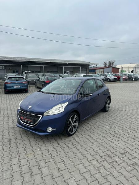 Peugeot 208 1.2