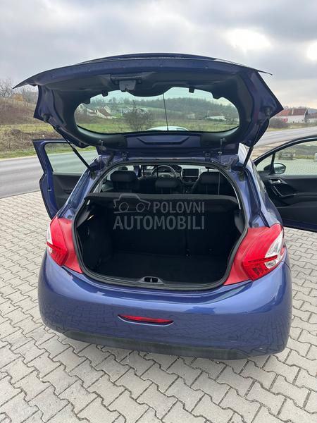 Peugeot 208 1.2