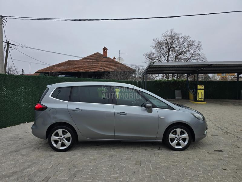 Opel Zafira M.E.T.A.N