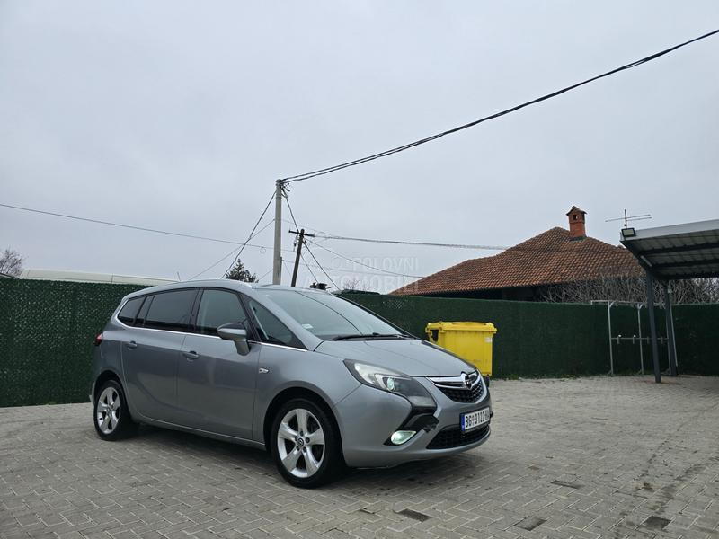 Opel Zafira M.E.T.A.N