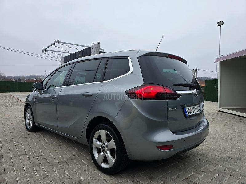 Opel Zafira M.E.T.A.N