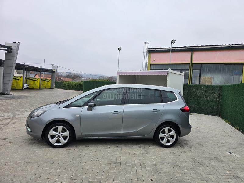 Opel Zafira M.E.T.A.N