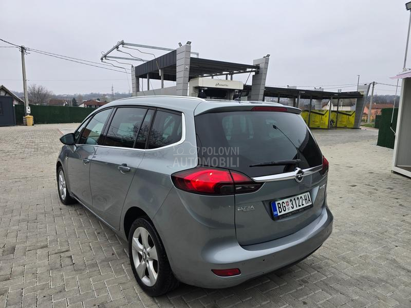 Opel Zafira M.E.T.A.N