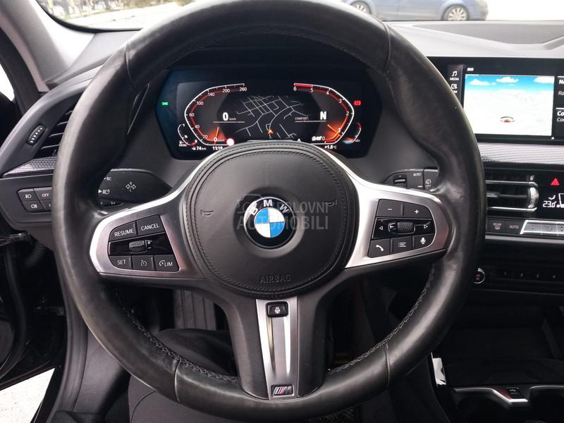 BMW 118 118d M SPORT