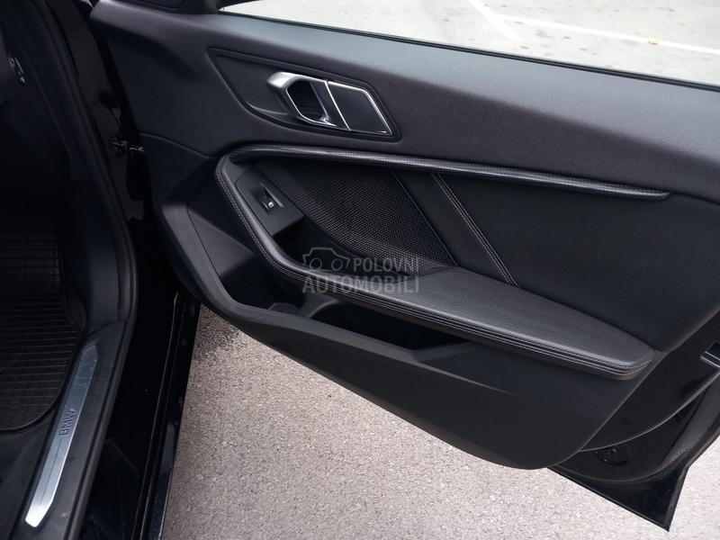 BMW 118 118d M SPORT