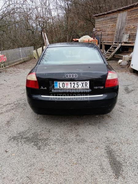 Audi A4 s line