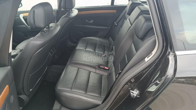 Renault Laguna INITIALE PARIS