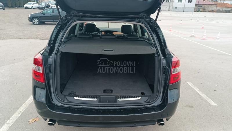 Renault Laguna INITIALE PARIS