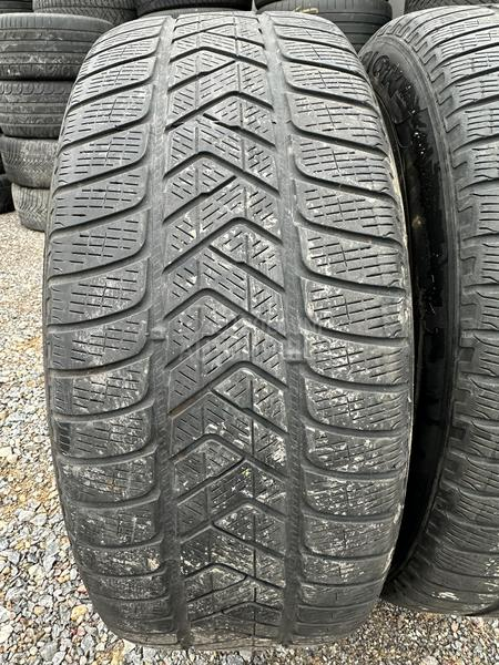 Pirelli 235/55 R19 Zimska