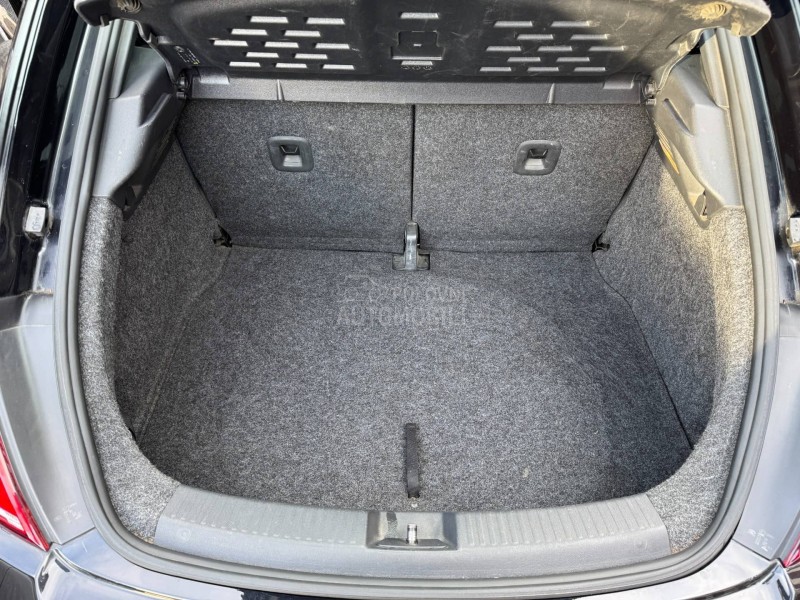 Volkswagen Nova Buba 1.6 tdi New Beetle