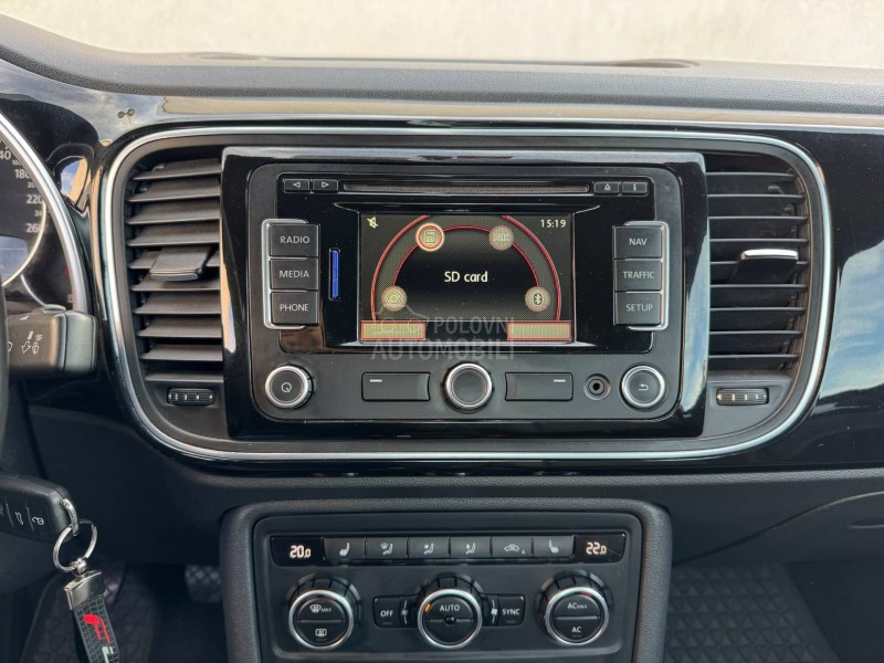 Volkswagen Nova Buba 1.6 tdi New Beetle