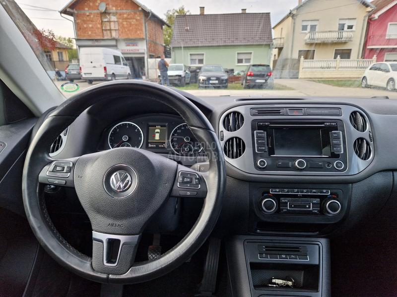 Volkswagen Tiguan 4x4 PANO FUL