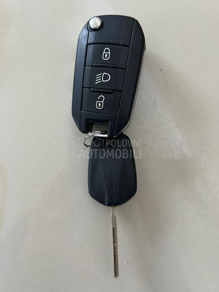 Peugeot 2008 1.6 e-hdi