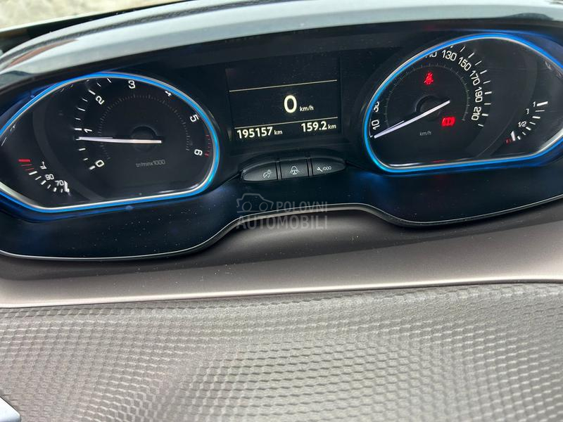 Peugeot 2008 1.6 e-hdi