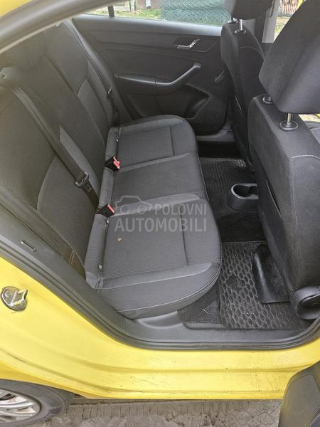 Škoda Rapid 1.6 td 2014. god. -  kompletan auto u delovima