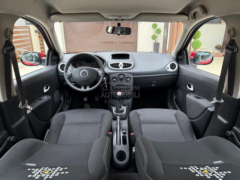 Renault Clio 1.2 /IZUZEETAN/ CH