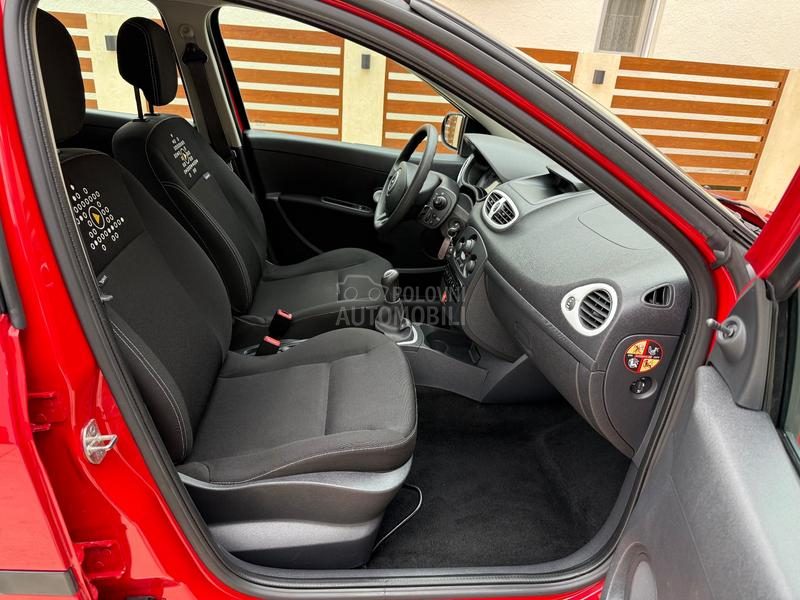 Renault Clio 1.2 /IZUZEETAN/ CH