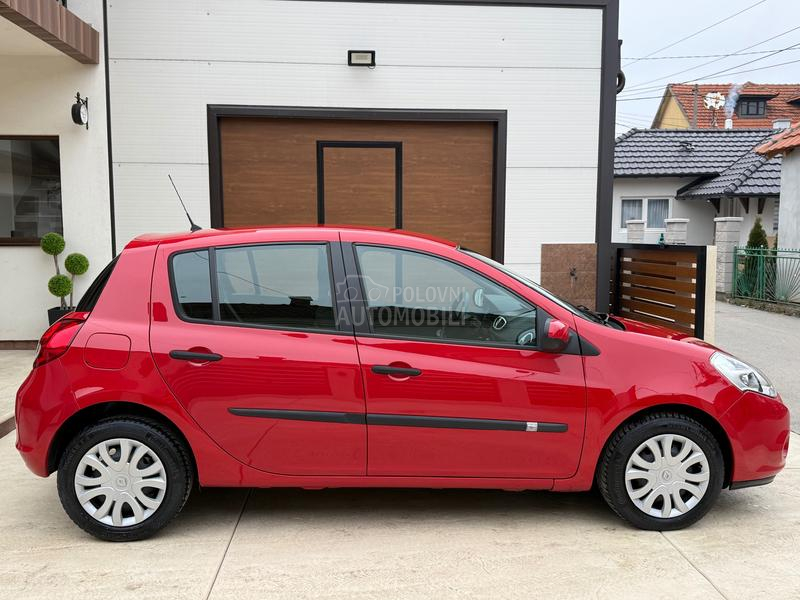 Renault Clio 1.2 /IZUZEETAN/ CH