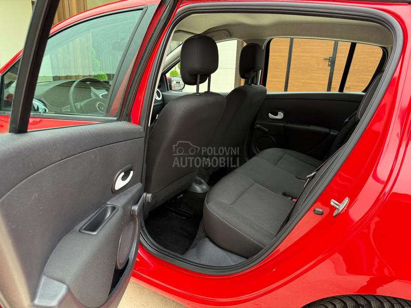 Renault Clio 1.2 /IZUZEETAN/ CH